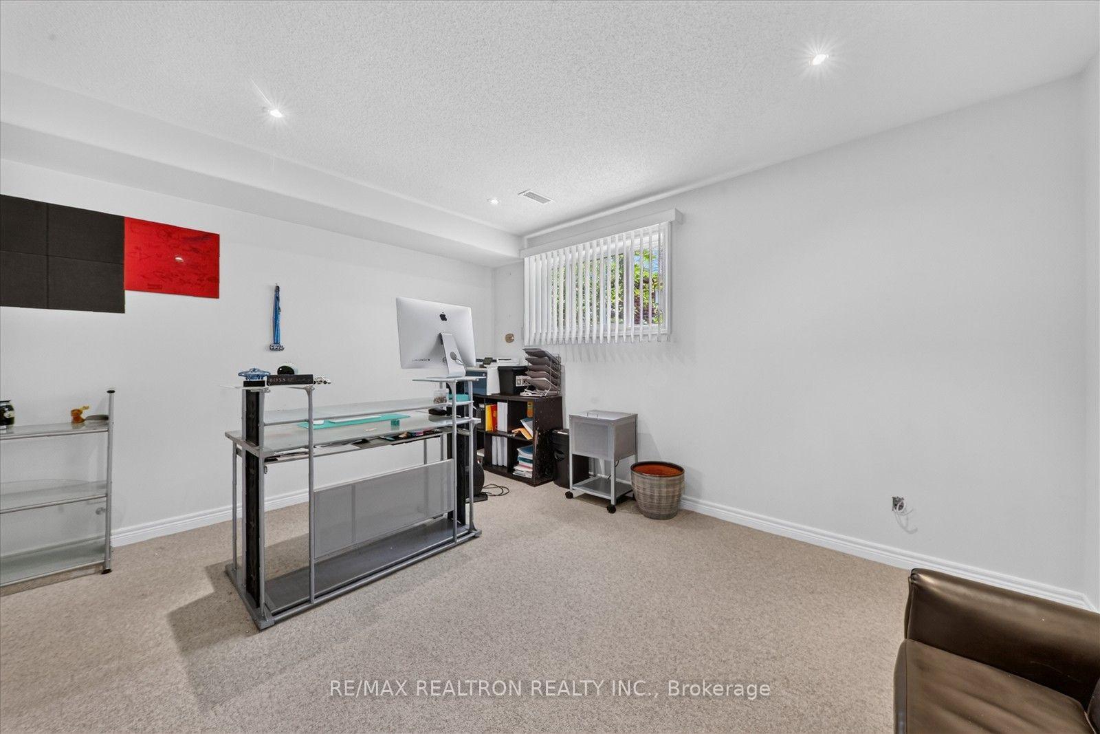Photo 10 of 295 Woodward Avenue, Selwyn — HOMEH