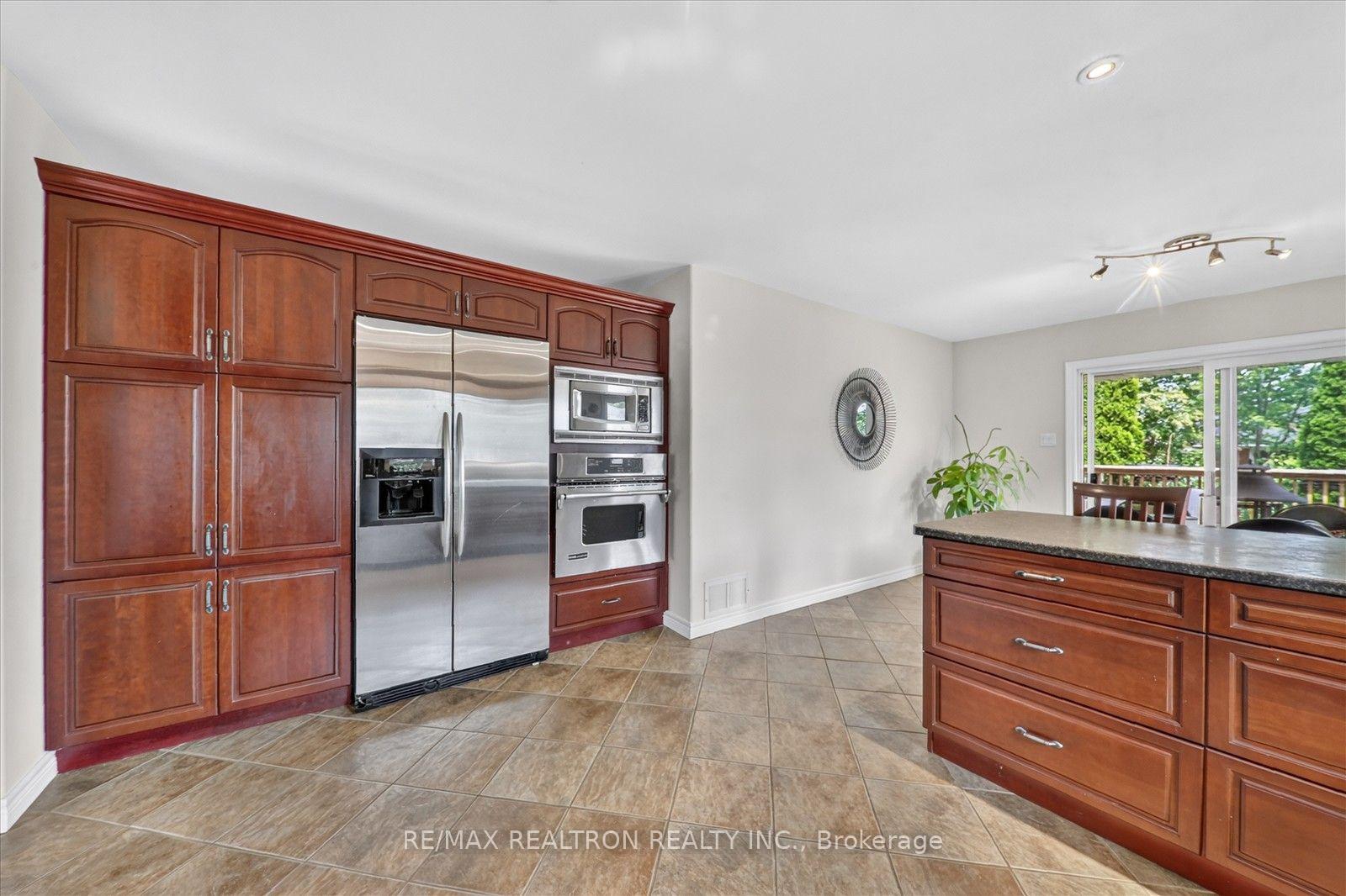 Photo 32 of 295 Woodward Avenue, Selwyn — HOMEH