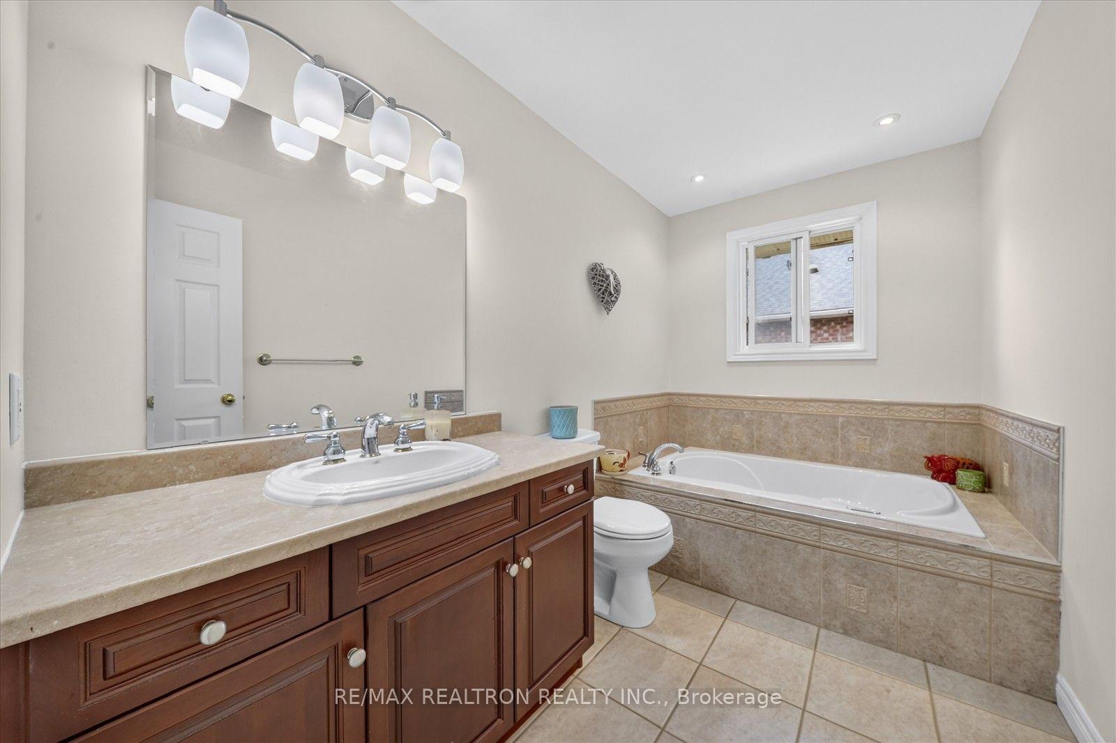 Photo 37 of 295 Woodward Avenue, Selwyn — HOMEH