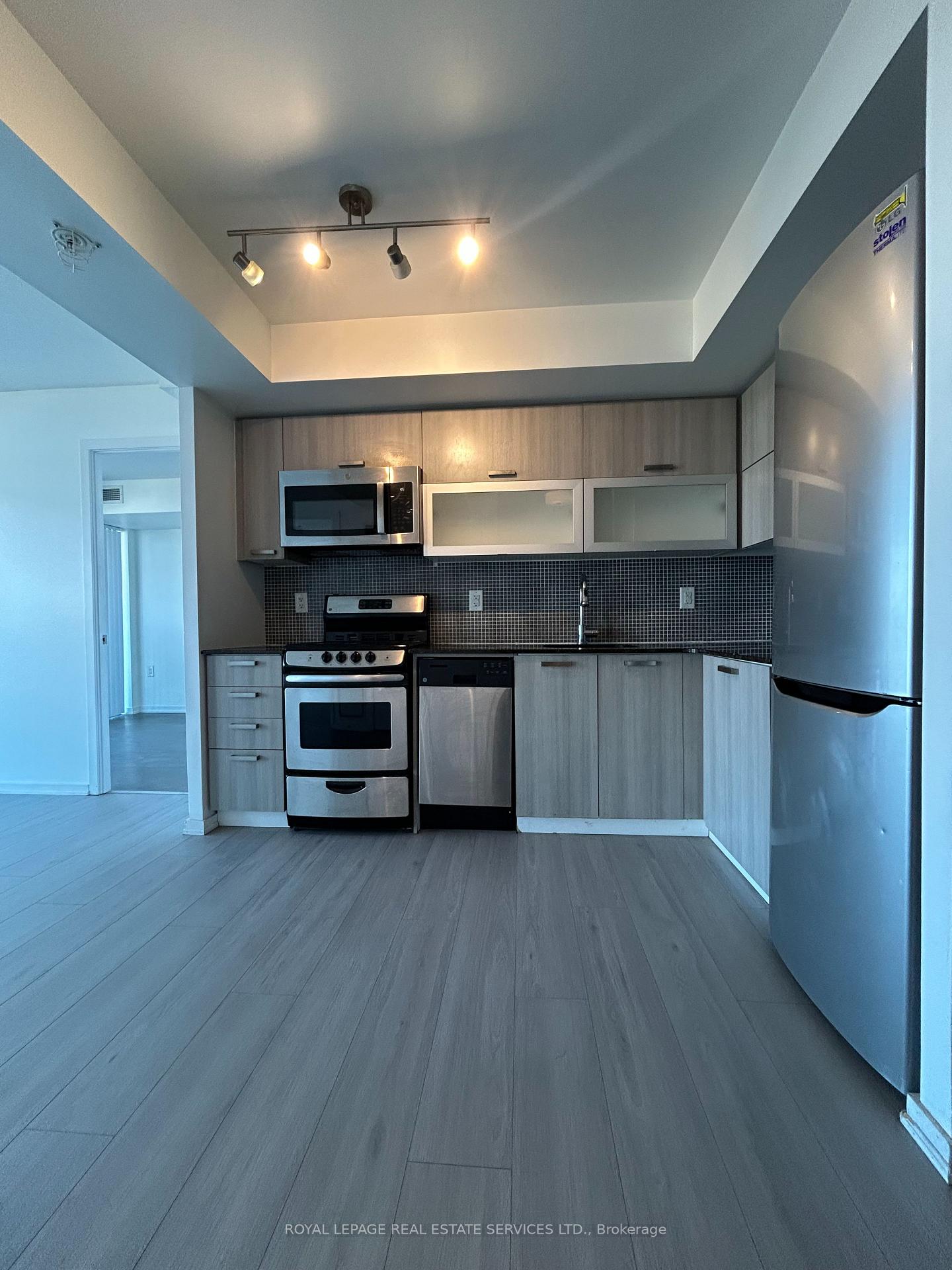 Photo 10 of Unit 1816E, 36 Lisgar Street, Toronto, Little Portugal — HOMEH