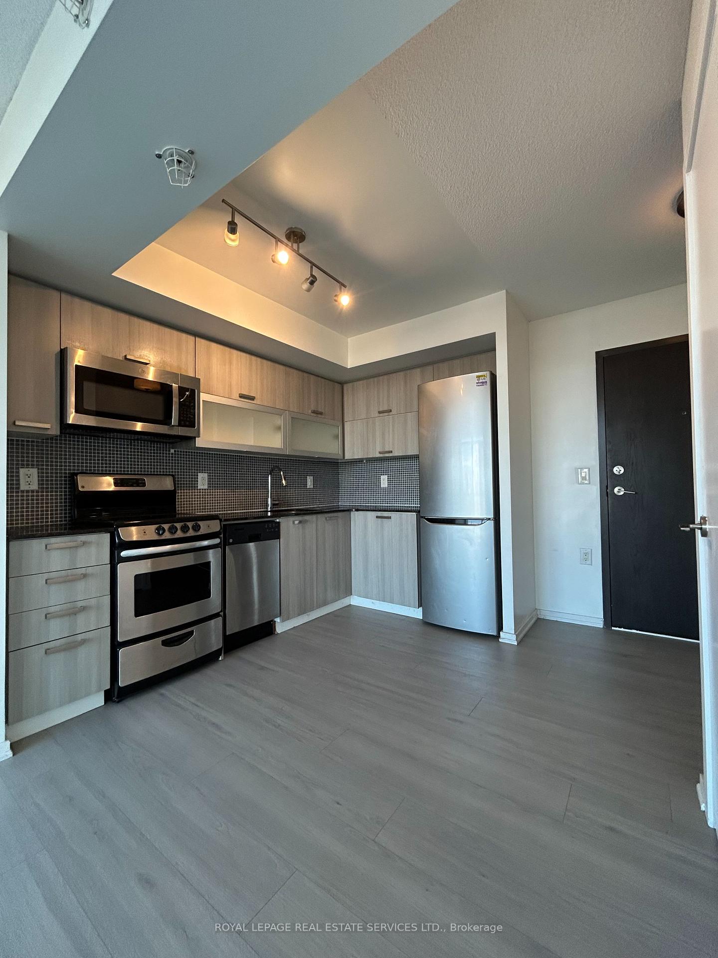 Photo 11 of Unit 1816E, 36 Lisgar Street, Toronto, Little Portugal — HOMEH