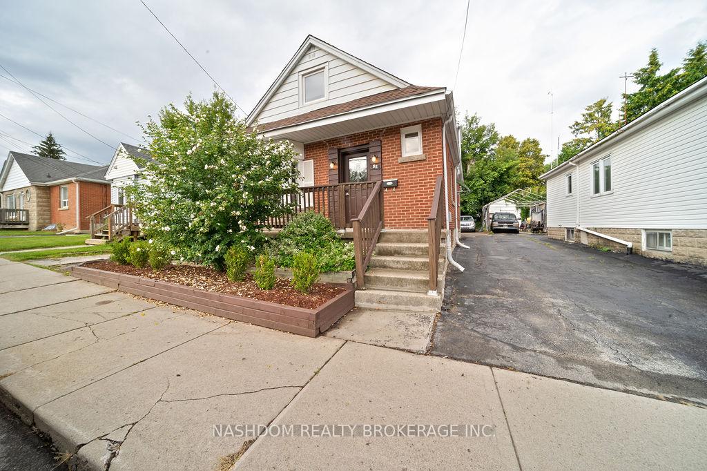 Photo of 82 Whitney Avenue