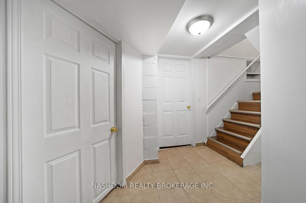 Photo 17 of 82 Whitney Avenue, Hamilton, Ainslie Wood — HOMEH