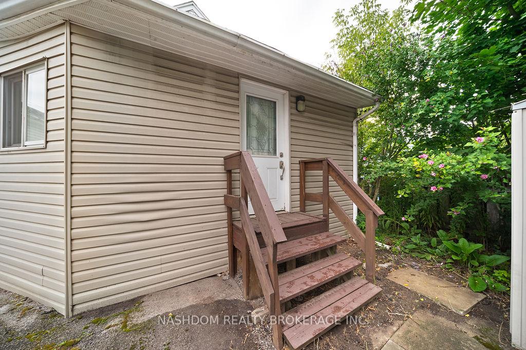 Photo 24 of 82 Whitney Avenue, Hamilton, Ainslie Wood — HOMEH