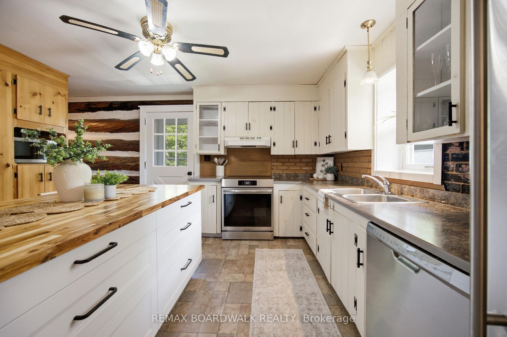 Photo 15 of 394 Kenyon Road, Tay Valley, Bathurst/Burgess & Sherbrooke (North Burgess) Twp — HOMEH