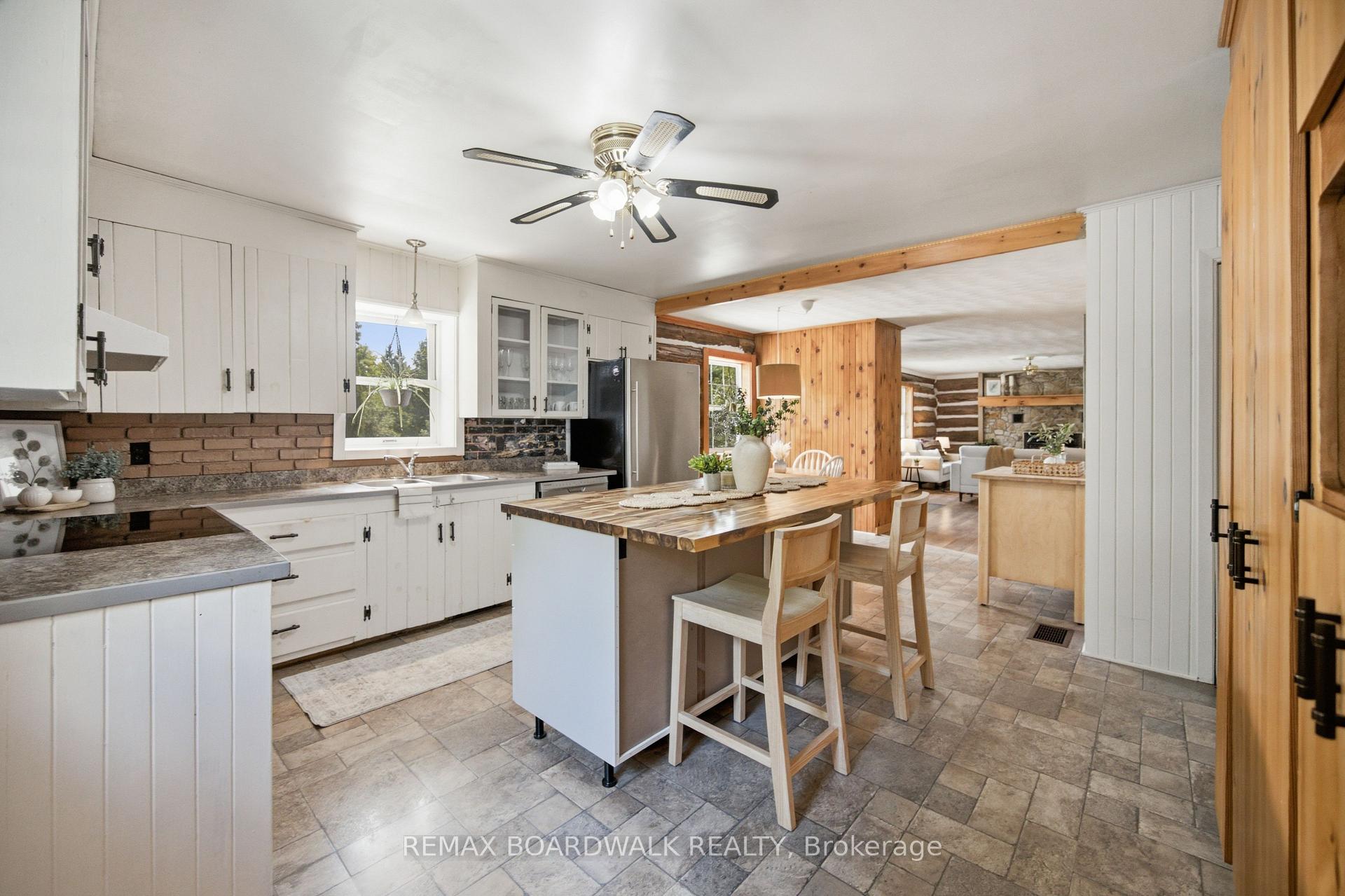 Photo 17 of 394 Kenyon Road, Tay Valley, Bathurst/Burgess & Sherbrooke (North Burgess) Twp — HOMEH