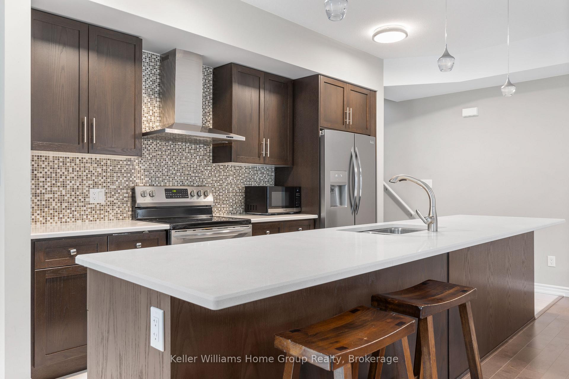 Photo 7 of Unit 35, 107 Westra Drive, Guelph, Willow West/Sugarbush/West Acres — HOMEH