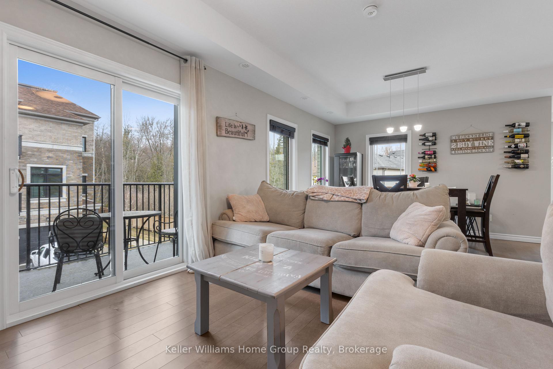 Photo 10 of Unit 35, 107 Westra Drive, Guelph, Willow West/Sugarbush/West Acres — HOMEH