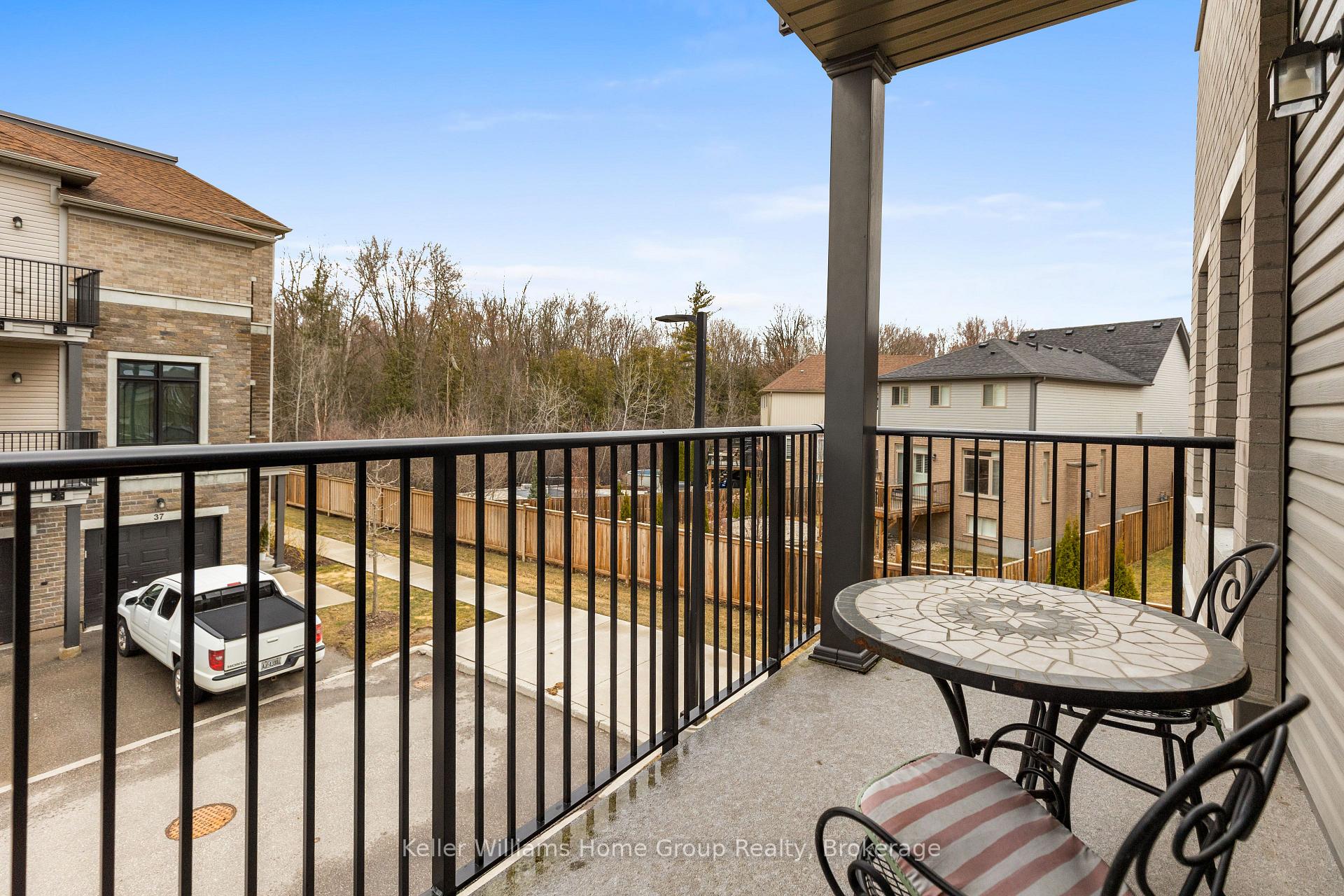 Photo 13 of Unit 35, 107 Westra Drive, Guelph, Willow West/Sugarbush/West Acres — HOMEH