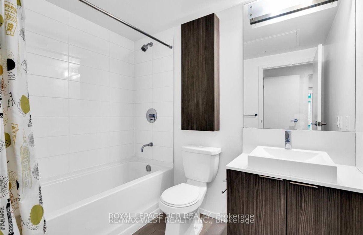 Photo 7 of Unit 2307, 68 Shuter Street, Toronto, Church-Yonge Corridor — HOMEH