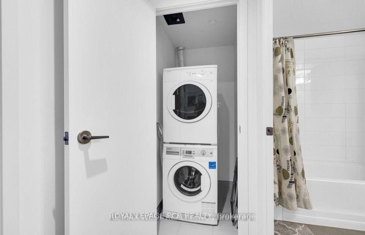 Photo 8 of Unit 2307, 68 Shuter Street, Toronto, Church-Yonge Corridor — HOMEH