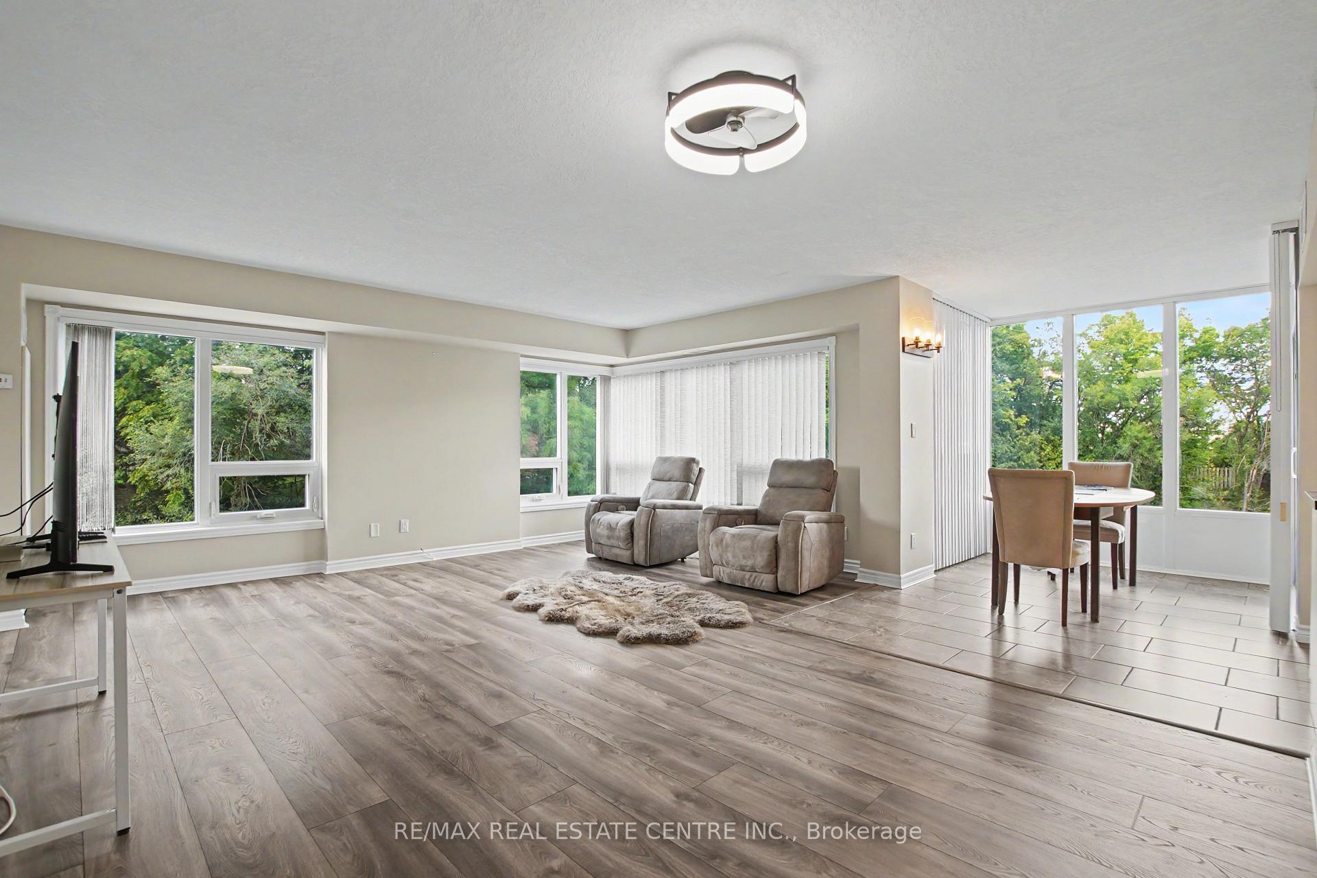 Photo 19 of Unit 608, 237 King Street W, Cambridge, Preston North — HOMEH