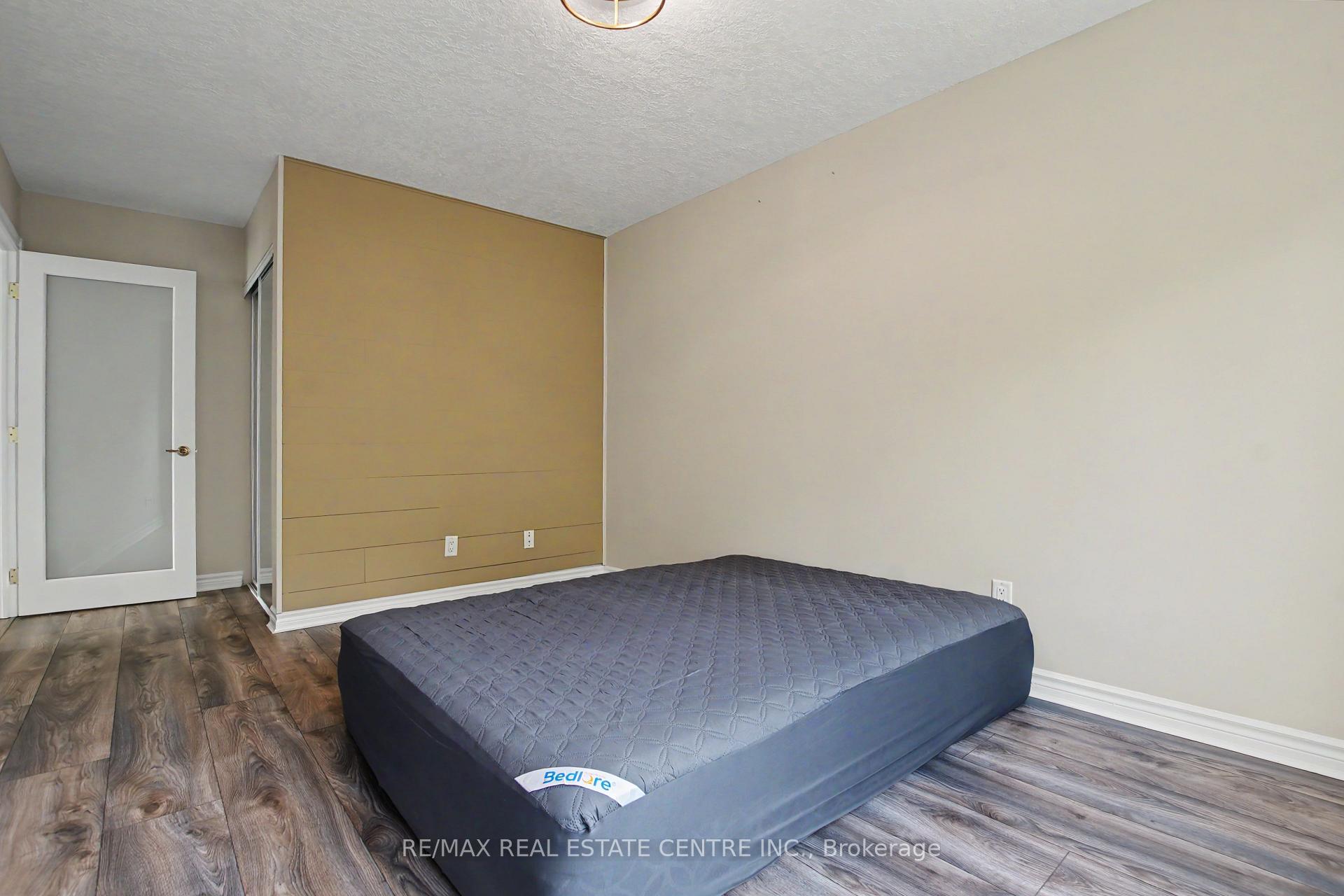 Photo 23 of Unit 608, 237 King Street W, Cambridge, Preston North — HOMEH