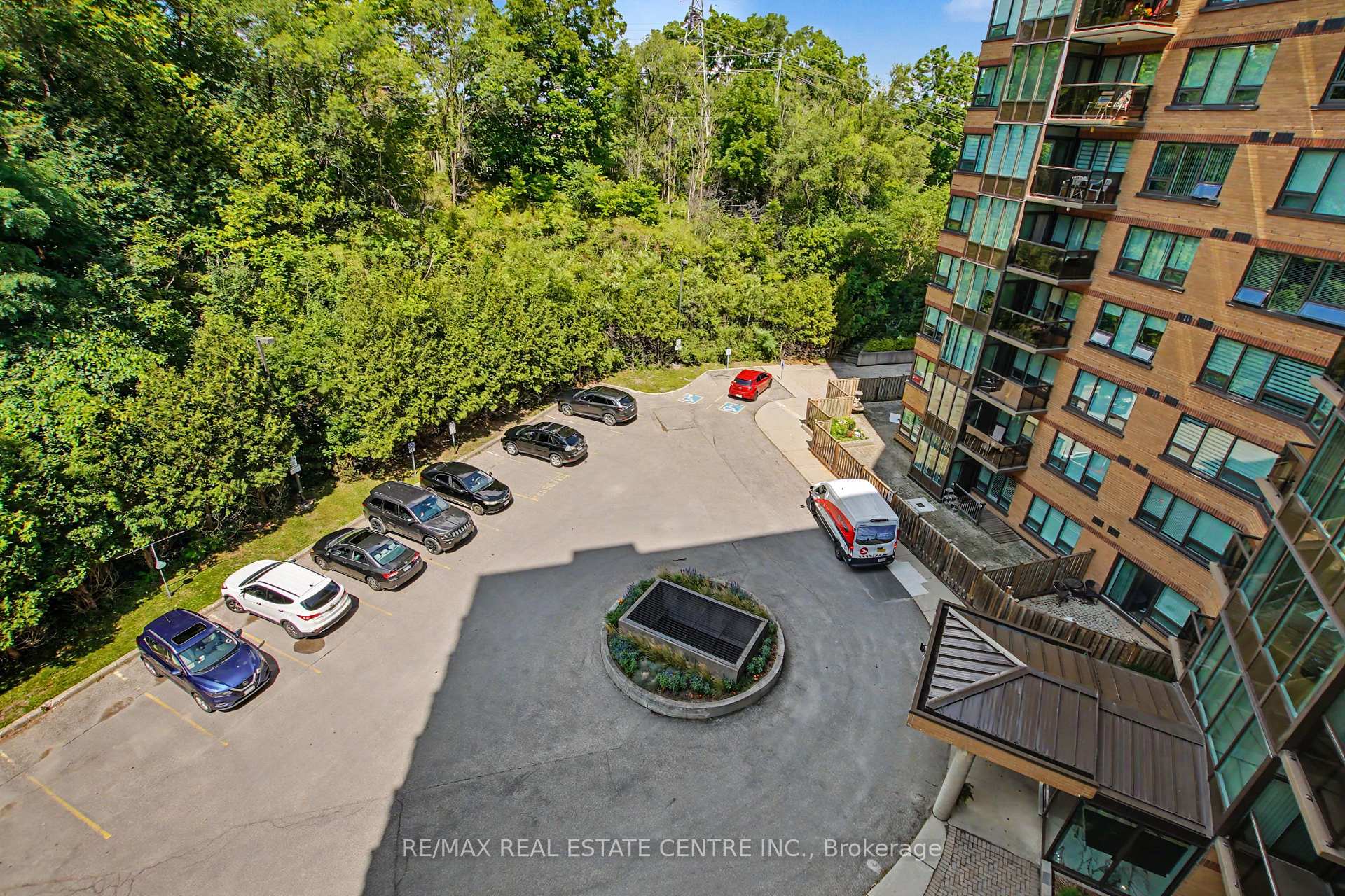 Photo 32 of Unit 608, 237 King Street W, Cambridge, Preston North — HOMEH