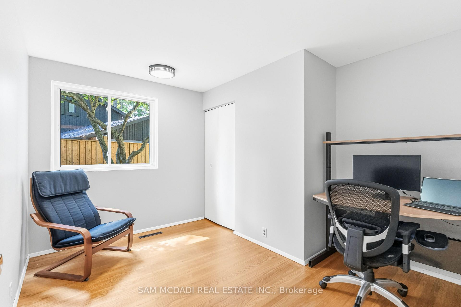 Photo 20 of 1911 Delaney Drive, Mississauga, Clarkson — HOMEH