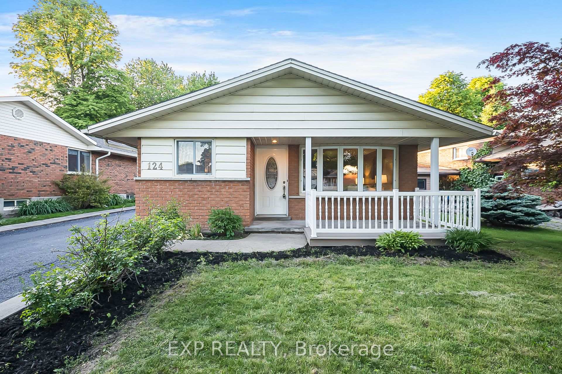 Photo of 124 Dunsmere Drive