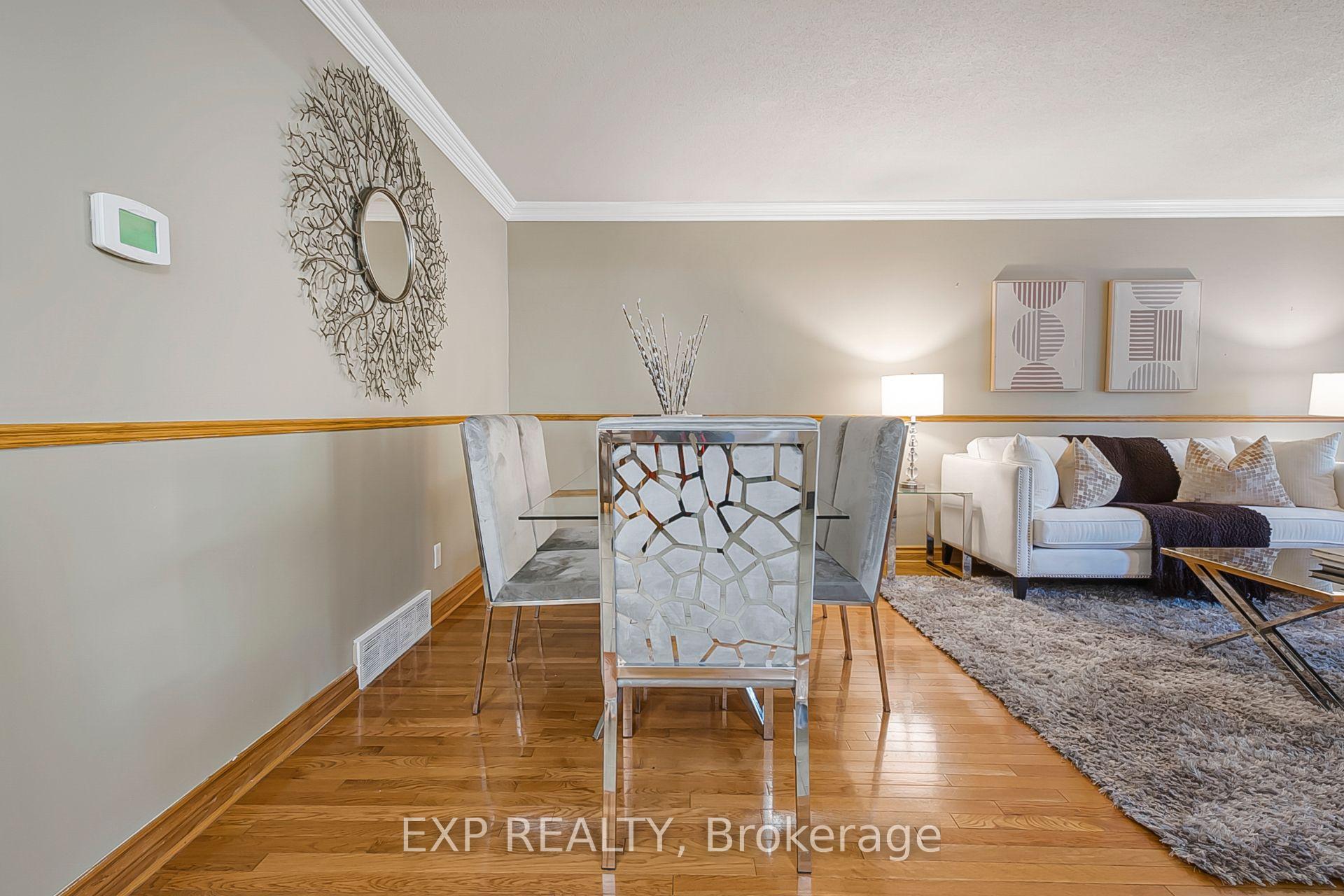 Photo 7 of 124 Dunsmere Drive, Kitchener, Laurentian Hills/Country Hills W — HOMEH