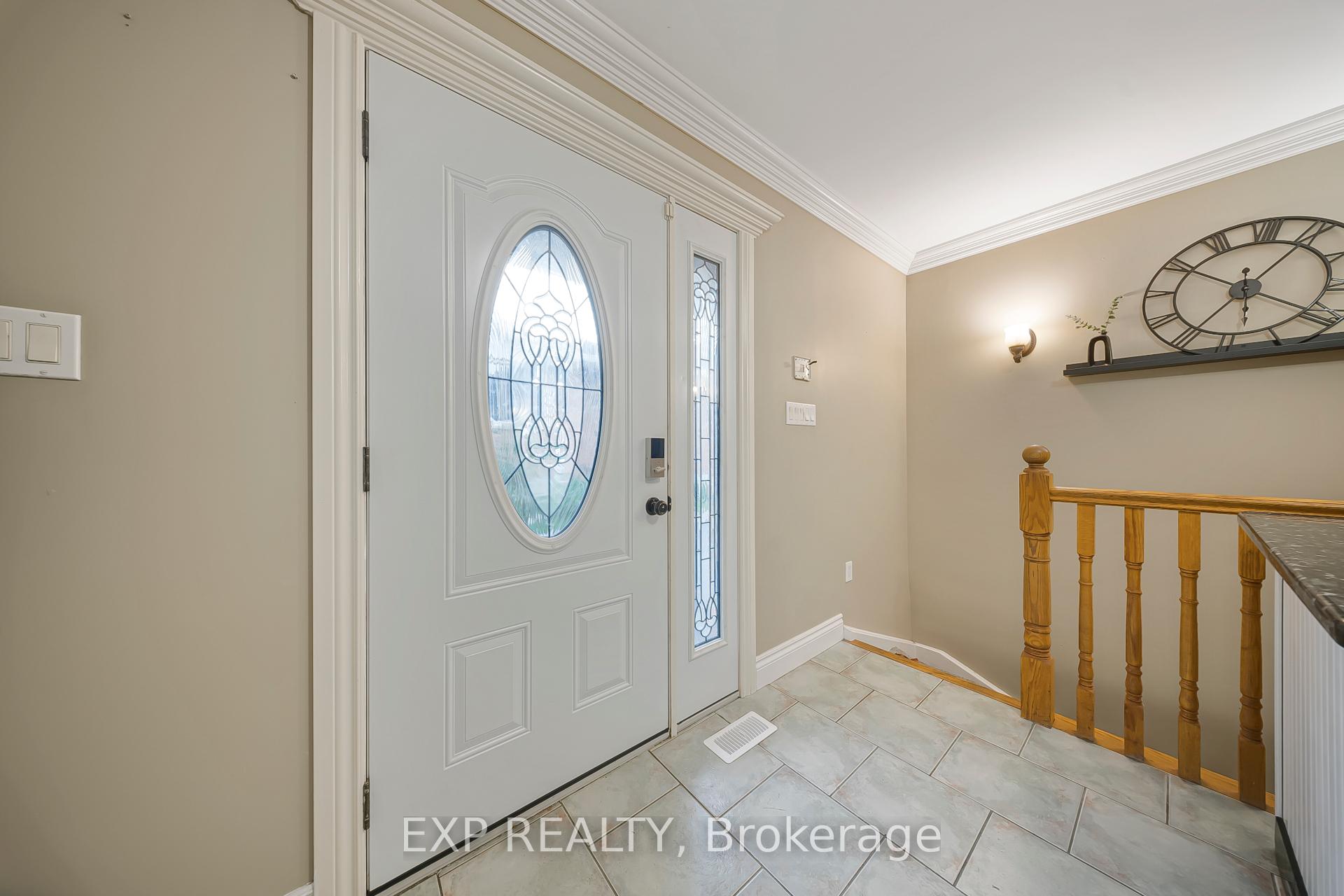 Photo 15 of 124 Dunsmere Drive, Kitchener, Laurentian Hills/Country Hills W — HOMEH