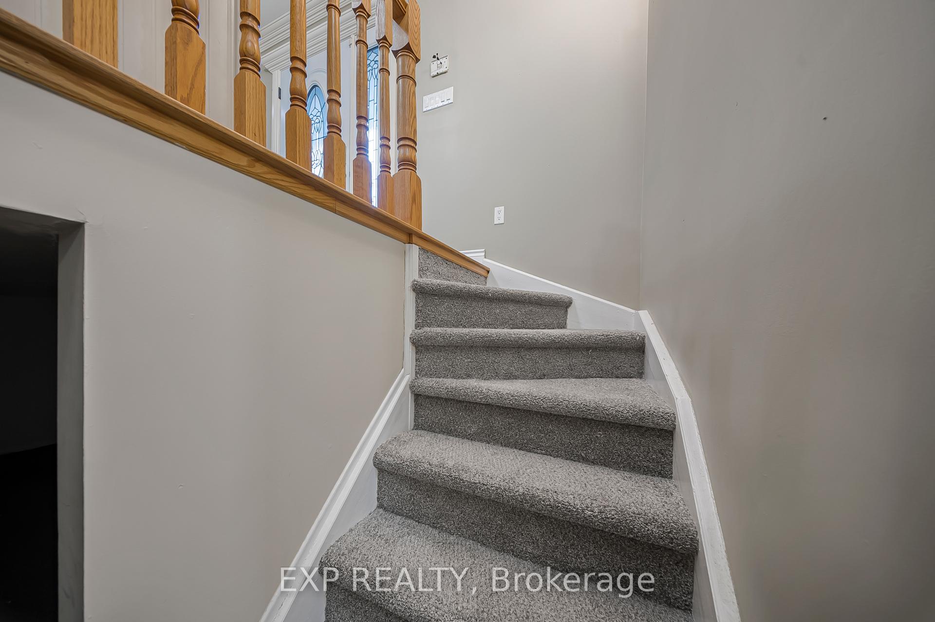 Photo 27 of 124 Dunsmere Drive, Kitchener, Laurentian Hills/Country Hills W — HOMEH