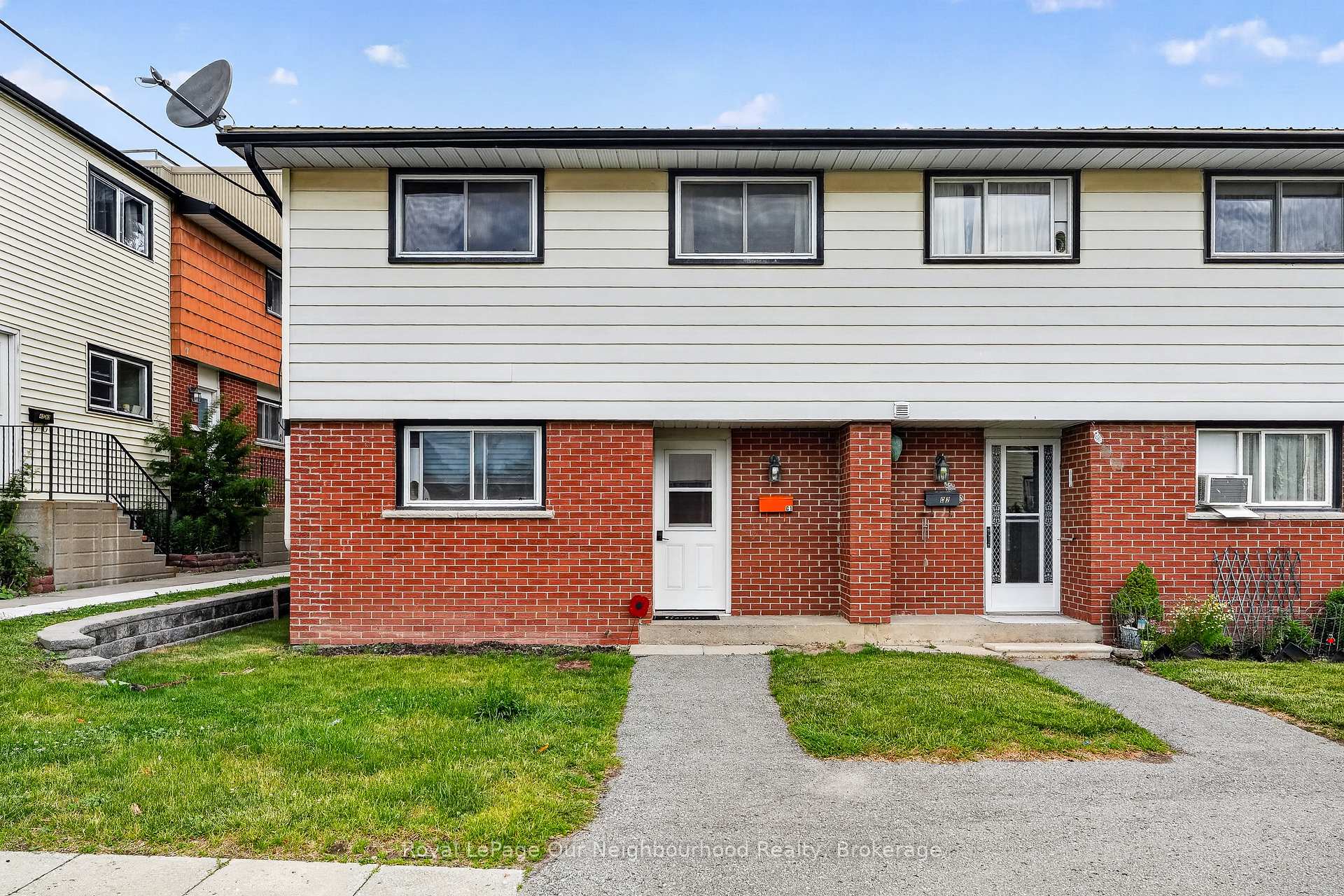 Front of Unit C1, 47 Wellington Street