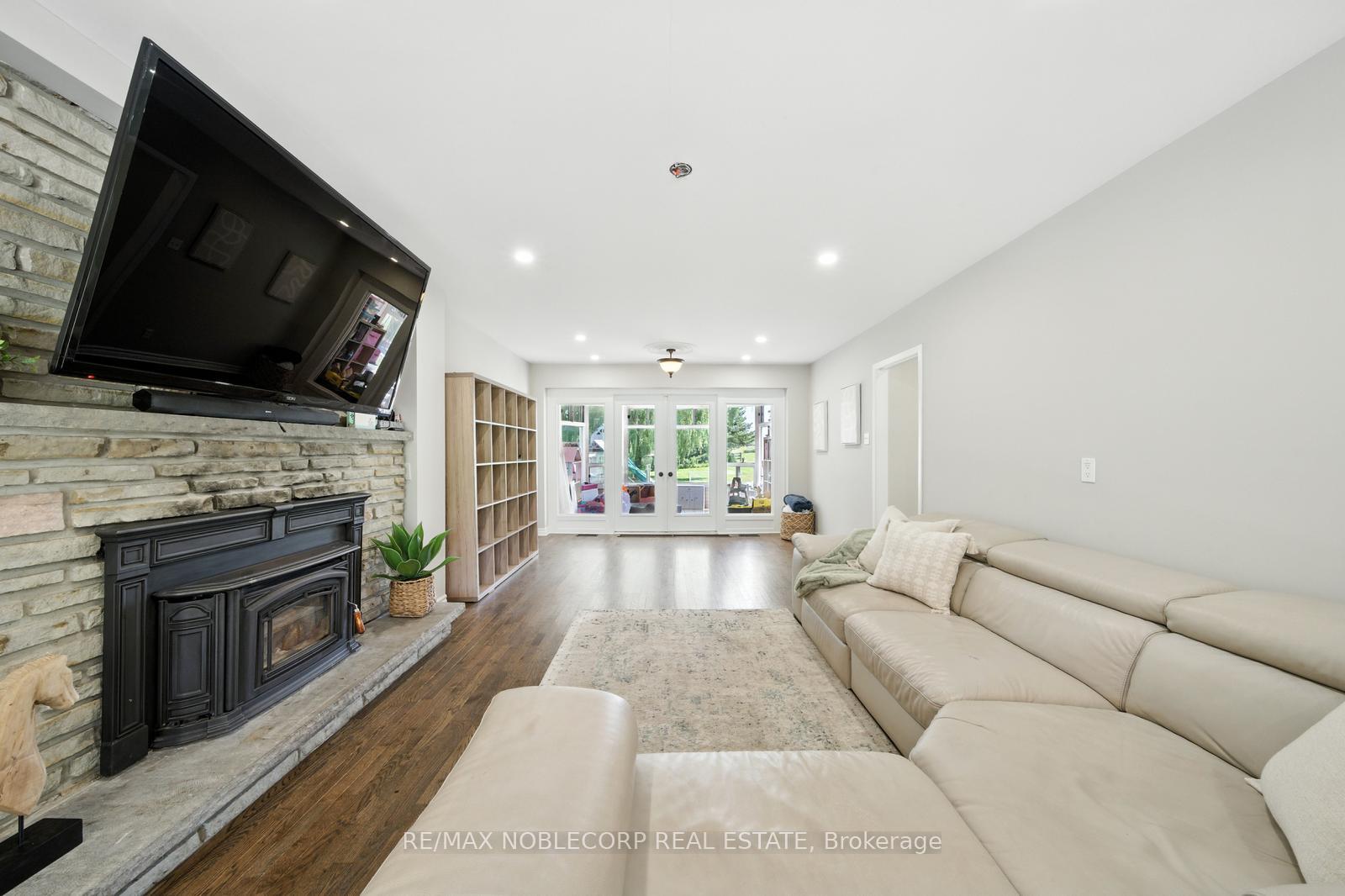 Photo 13 of 2037 15th Side Road, New Tecumseth, Tottenham — HOMEH