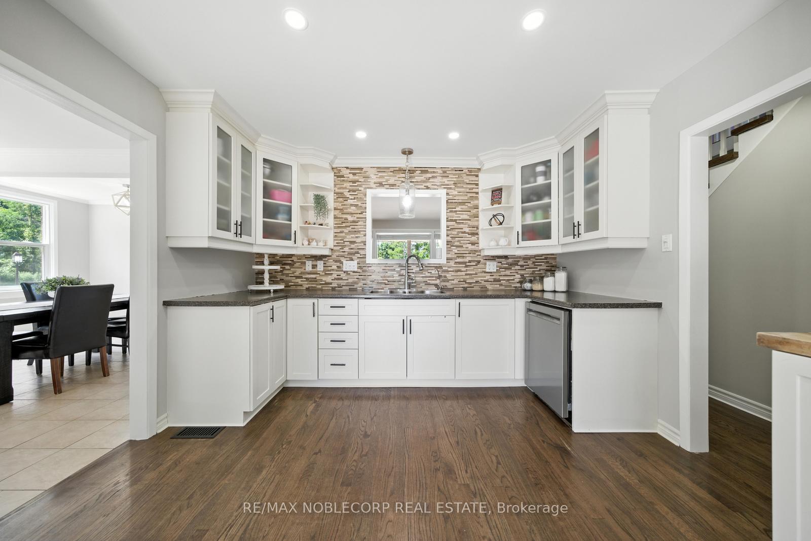 Photo 17 of 2037 15th Side Road, New Tecumseth, Tottenham — HOMEH