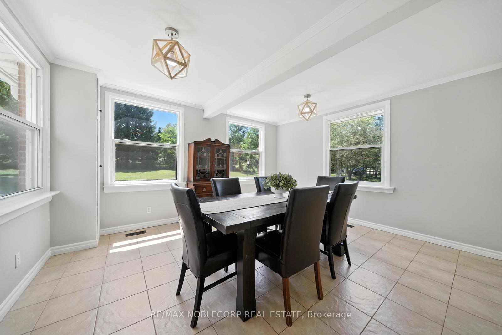 Photo 21 of 2037 15th Side Road, New Tecumseth, Tottenham — HOMEH