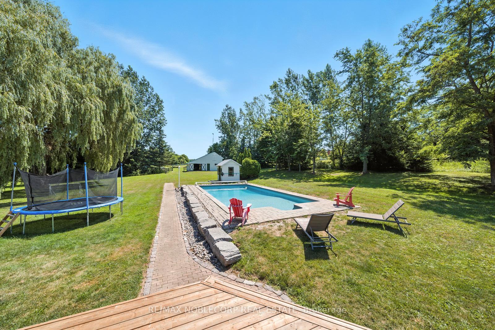 Photo 40 of 2037 15th Side Road, New Tecumseth, Tottenham — HOMEH