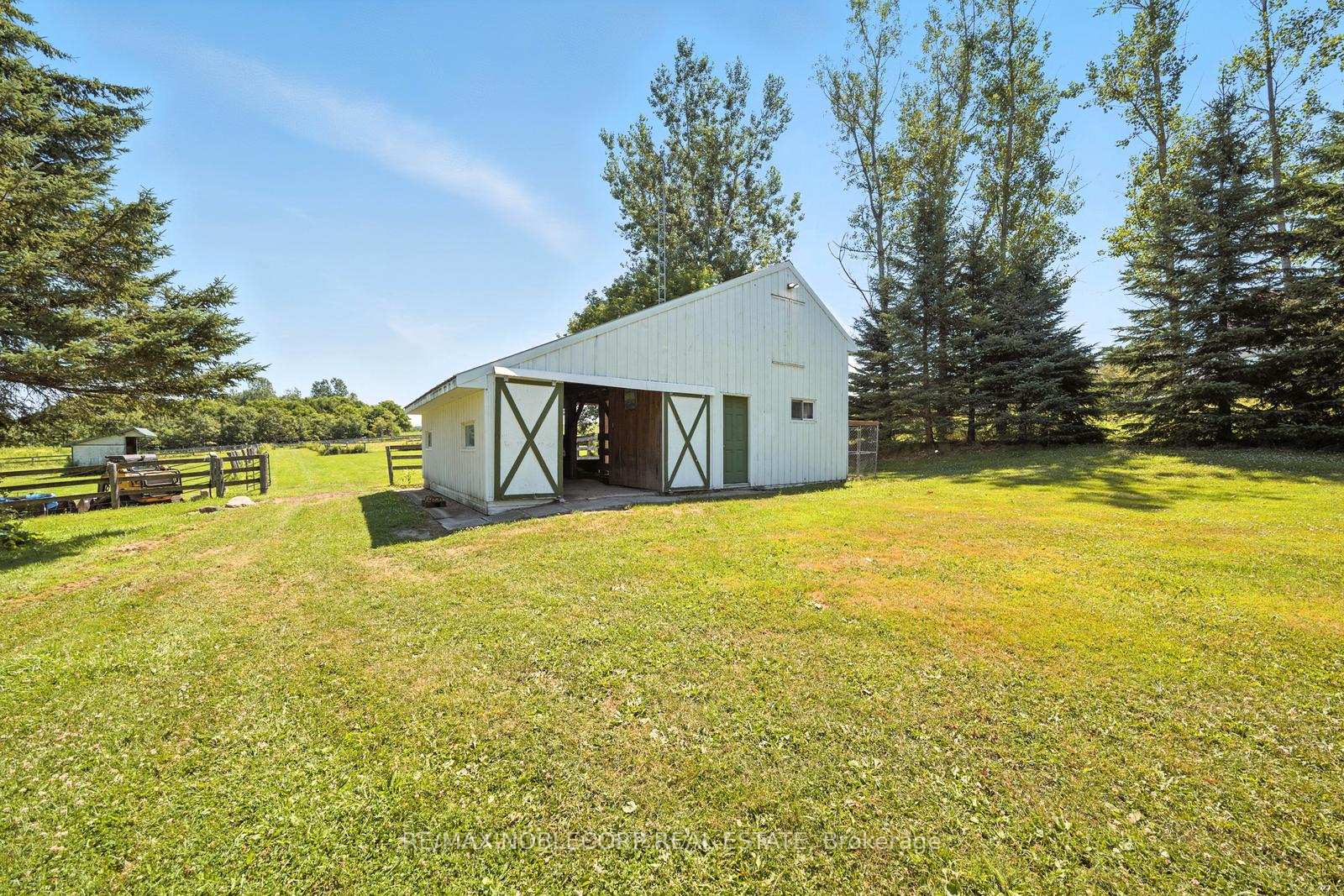 Photo 43 of 2037 15th Side Road, New Tecumseth, Tottenham — HOMEH
