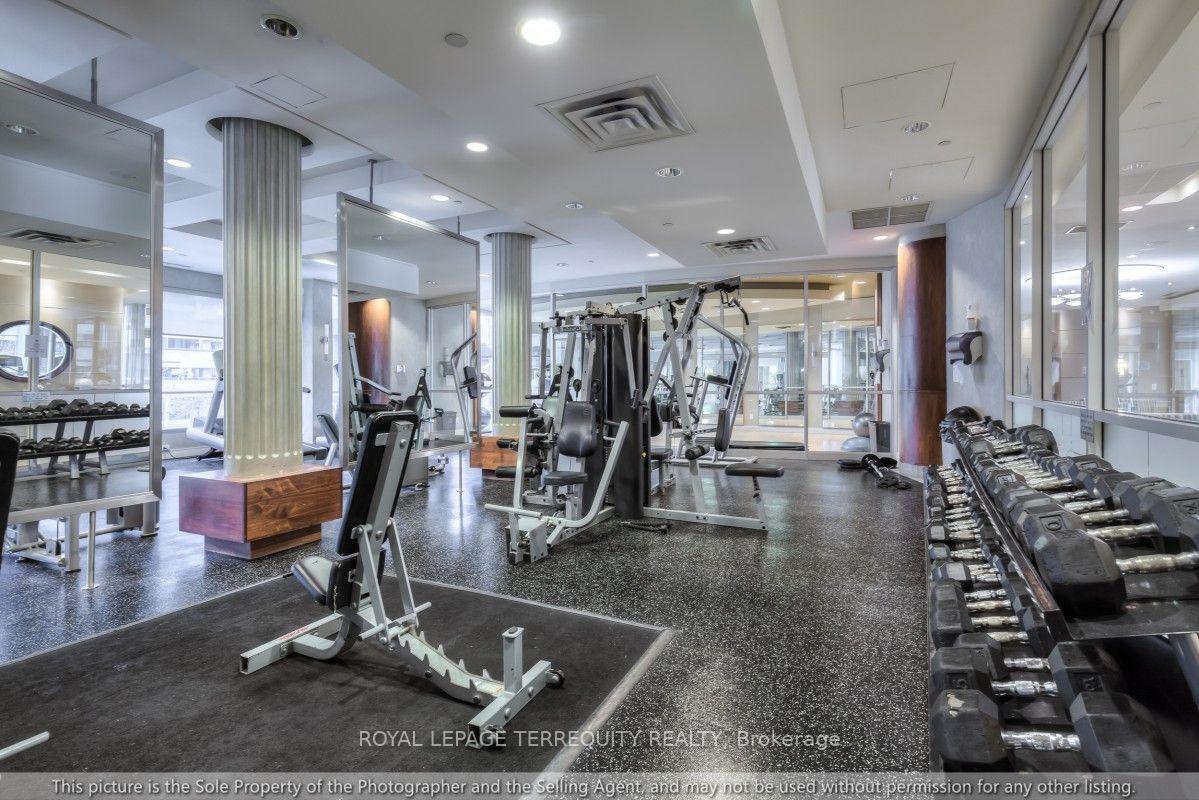 Photo 8 of Unit 708, 763 Bay Street, Toronto, Bay Street Corridor — HOMEH