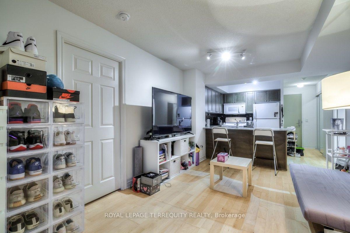 Photo 16 of Unit 708, 763 Bay Street, Toronto, Bay Street Corridor — HOMEH