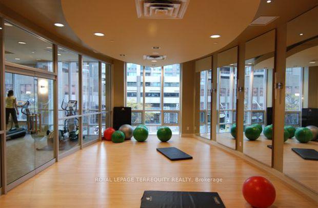Photo 27 of Unit 708, 763 Bay Street, Toronto, Bay Street Corridor — HOMEH