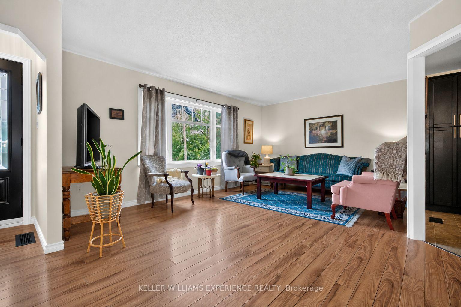 Photo 6 of 66 Fifth Street, Midland — HOMEH