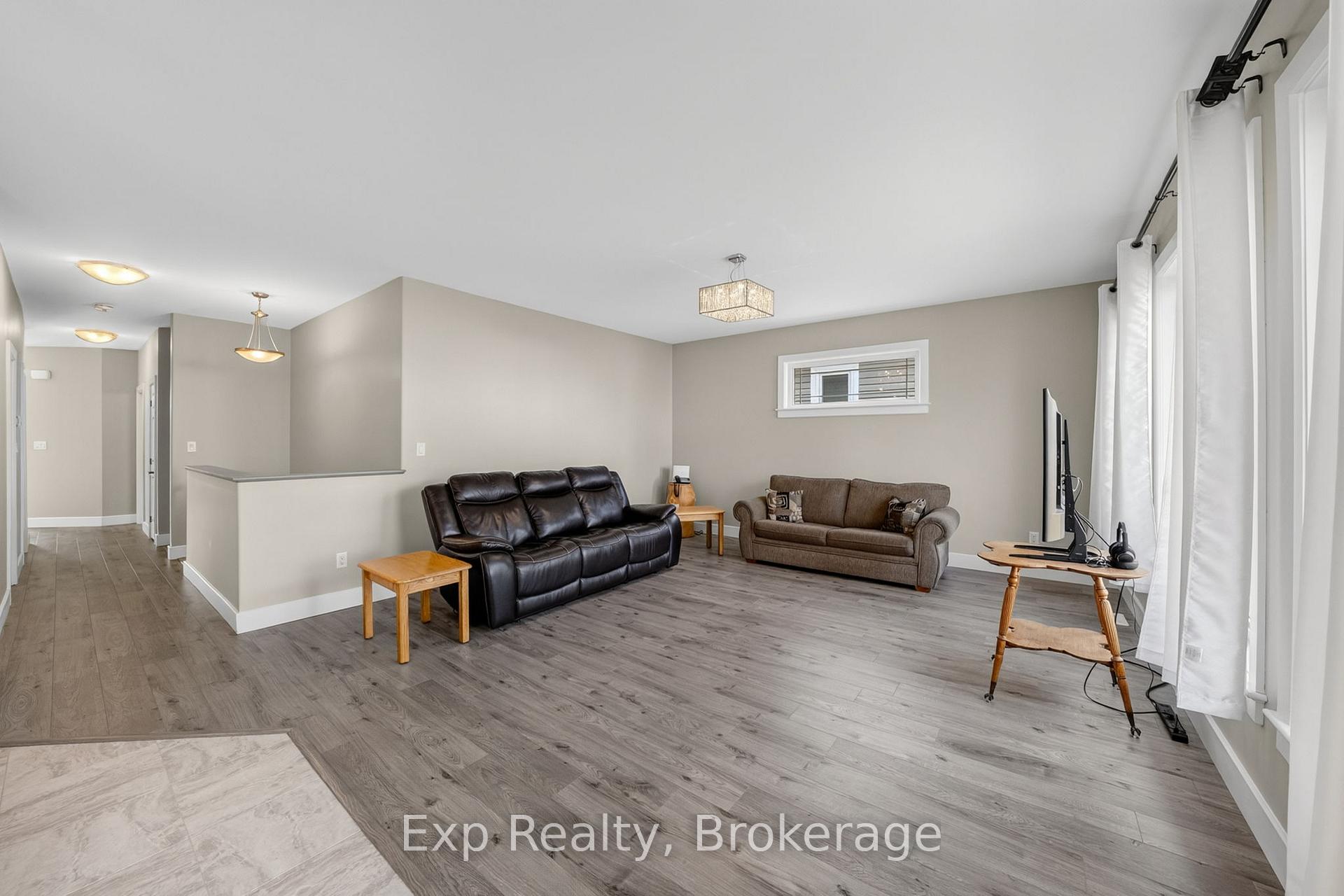 Photo 12 of 129 Brennan Crescent, Loyalist, Odessa — HOMEH