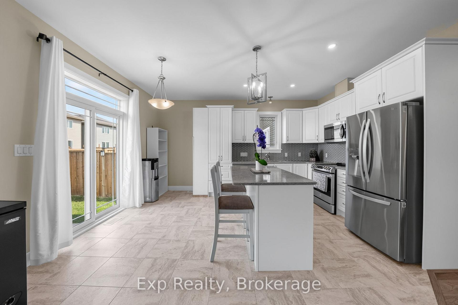 Photo 14 of 129 Brennan Crescent, Loyalist, Odessa — HOMEH