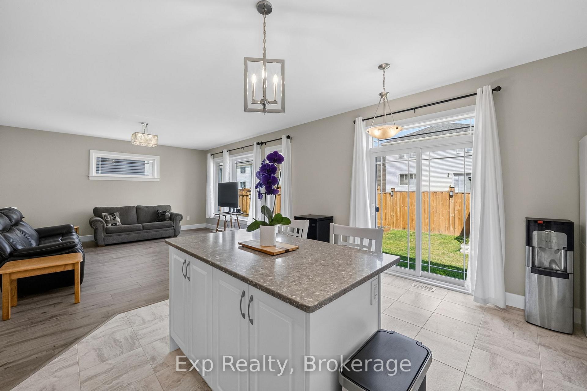 Photo 17 of 129 Brennan Crescent, Loyalist, Odessa — HOMEH