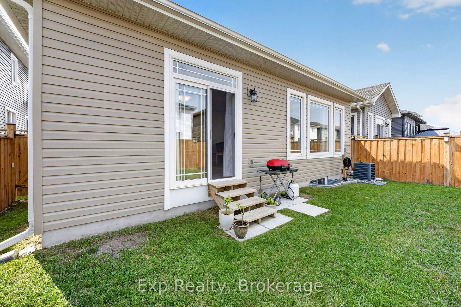 Photo 21 of 129 Brennan Crescent, Loyalist, Odessa — HOMEH
