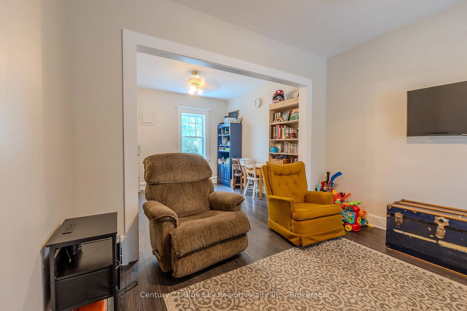 Photo 14 of 120 Second Avenue W, North Bay, Central — HOMEH