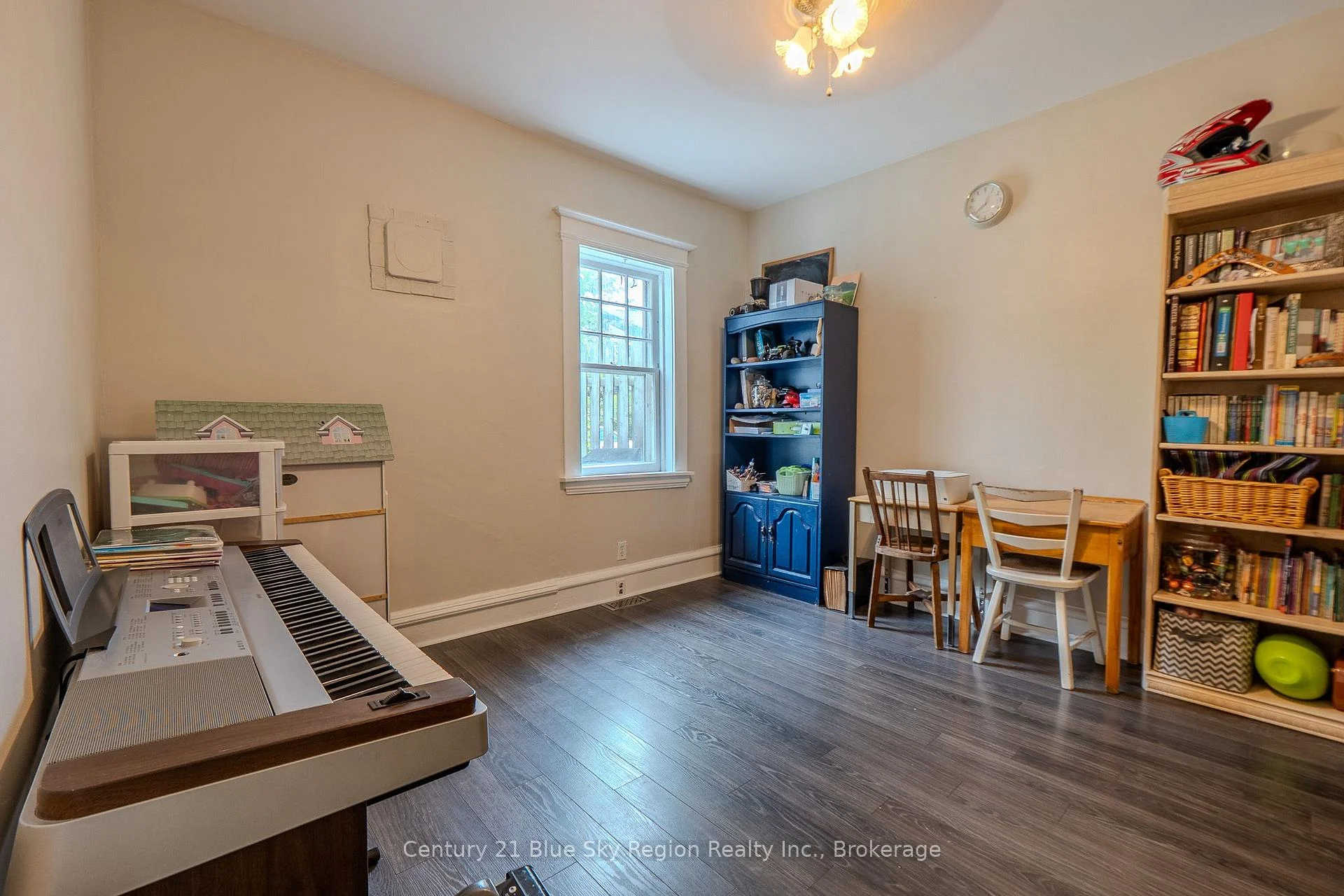 Photo 18 of 120 Second Avenue W, North Bay, Central — HOMEH
