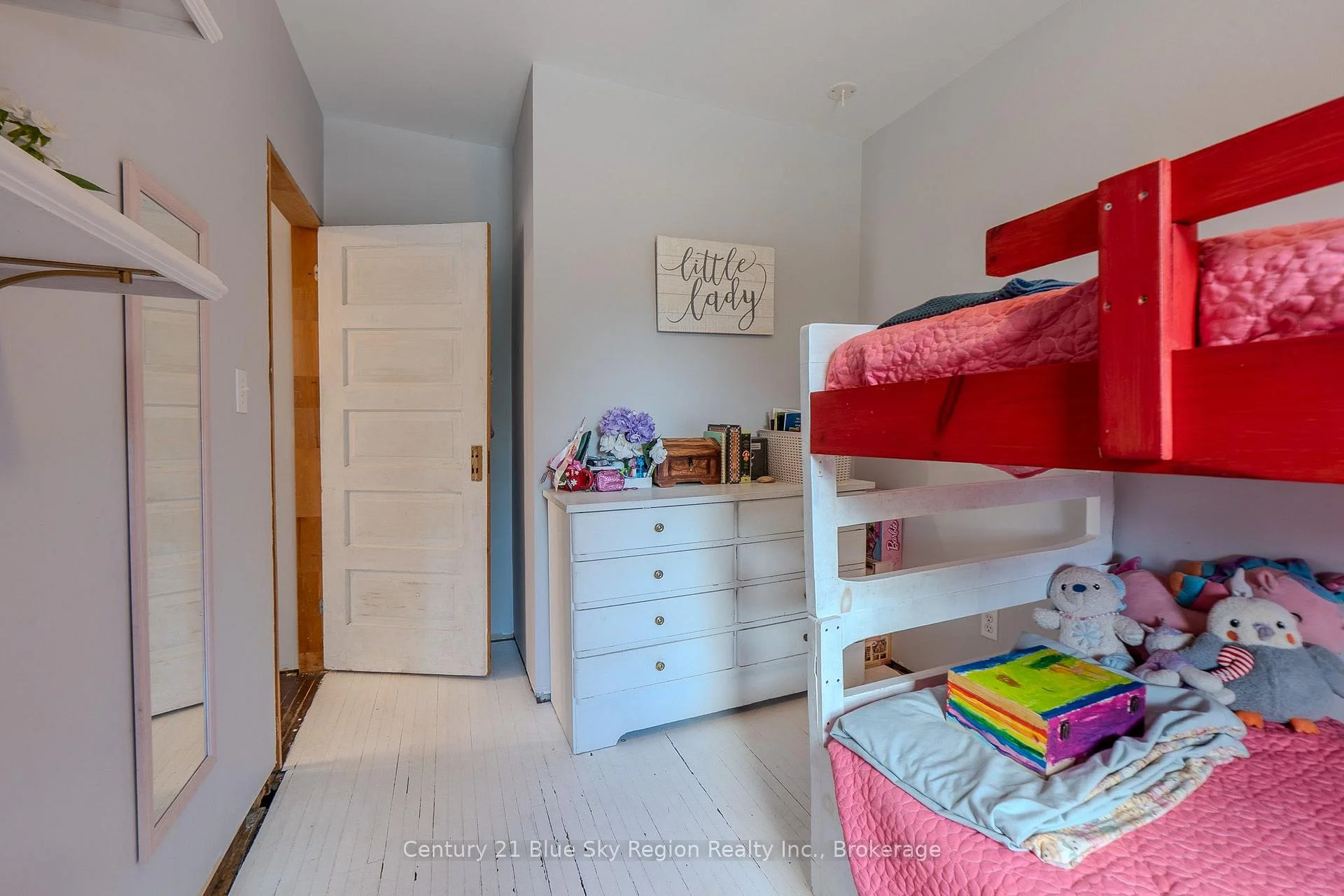Photo 36 of 120 Second Avenue W, North Bay, Central — HOMEH