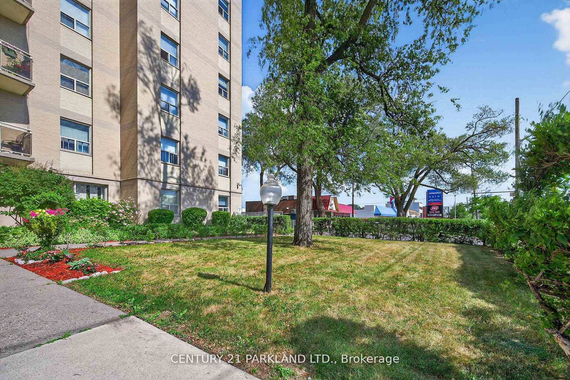Photo 25 of Unit 202, 2961 Dufferin Street, North York, Yorkdale-Glen Park — HOMEH