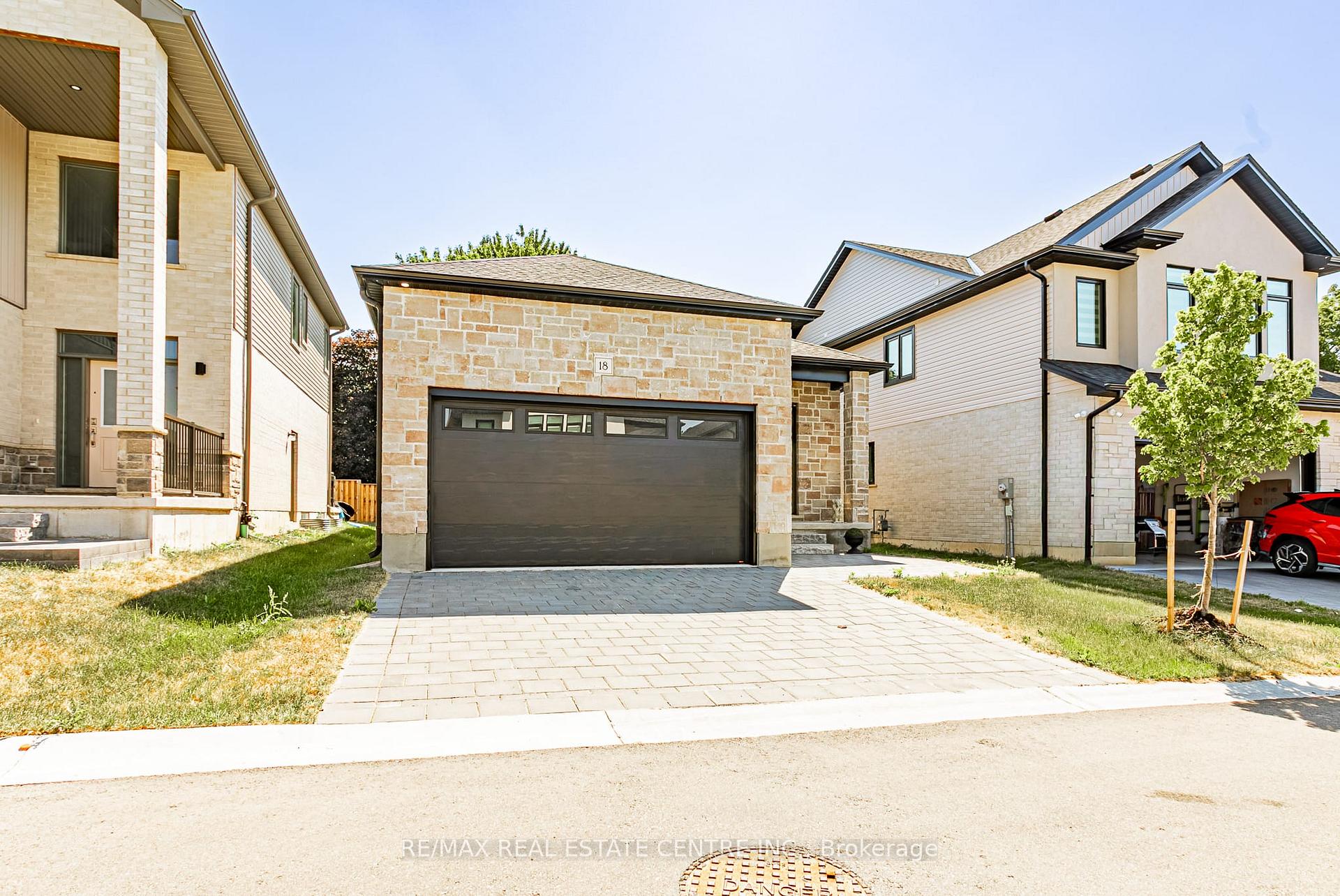 Photo 1 of Unit 18, 7966 Fallon Drive, Lucan Biddulph, Granton — HOMEH
