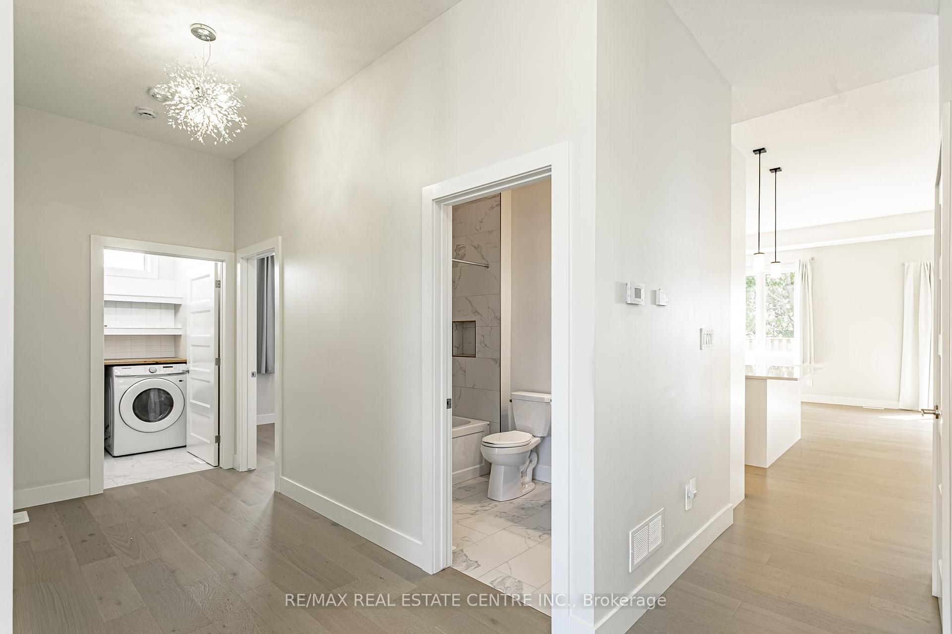 Photo 4 of Unit 18, 7966 Fallon Drive, Lucan Biddulph, Granton — HOMEH