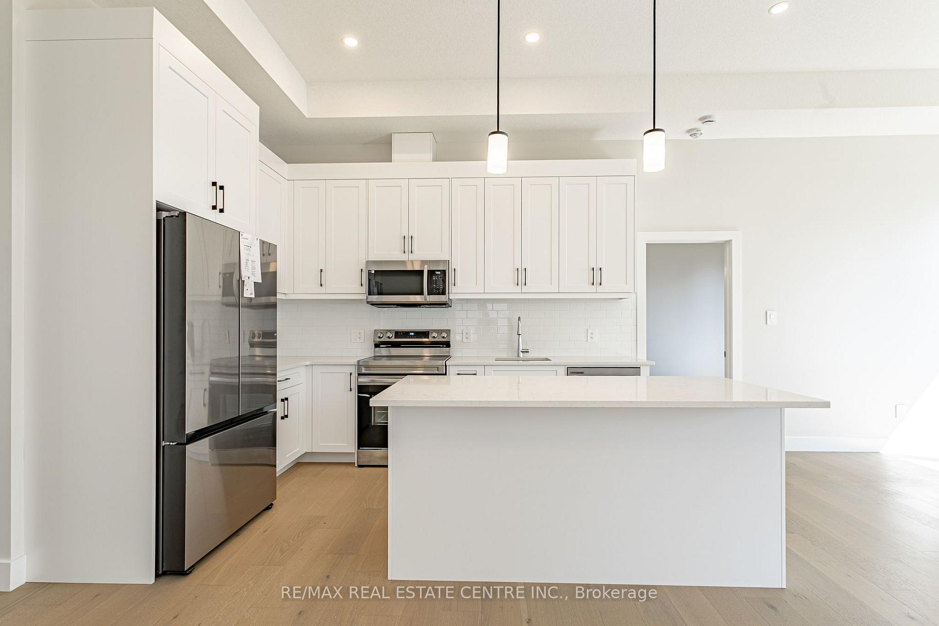 Photo 11 of Unit 18, 7966 Fallon Drive, Lucan Biddulph, Granton — HOMEH