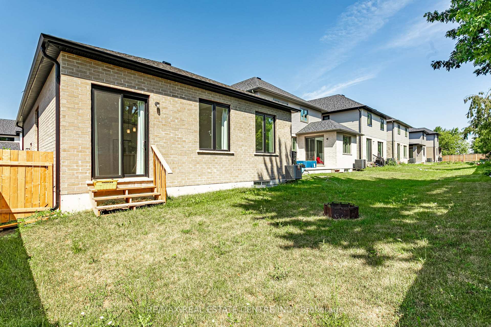 Photo 23 of Unit 18, 7966 Fallon Drive, Lucan Biddulph, Granton — HOMEH