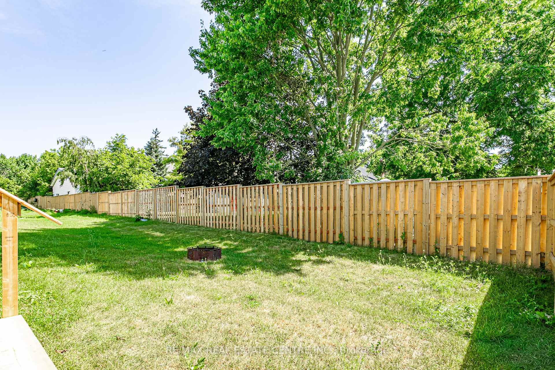 Photo 24 of Unit 18, 7966 Fallon Drive, Lucan Biddulph, Granton — HOMEH