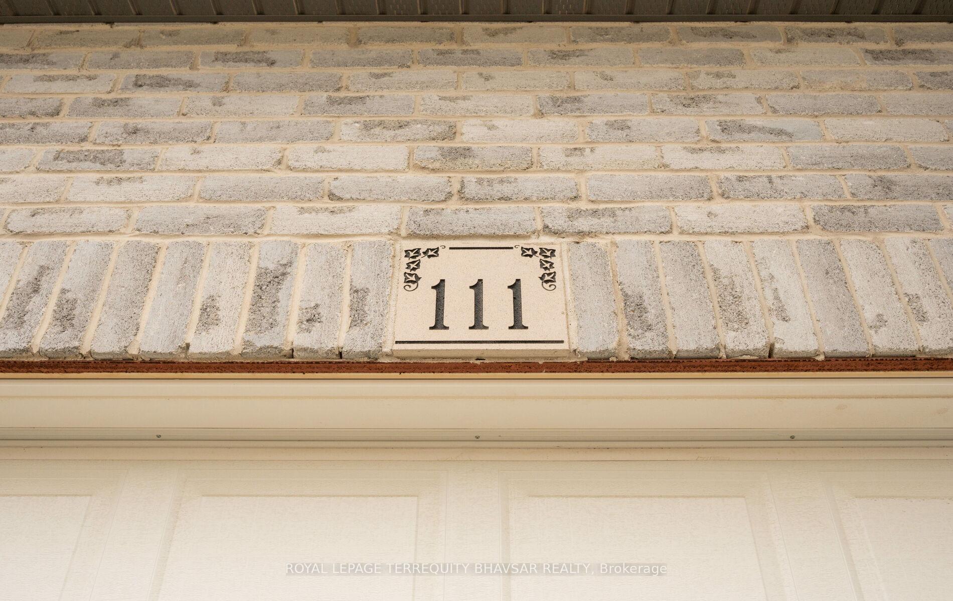 Photo 5 of 111 Parkvale Drive, Kitchener, Huron Park — HOMEH