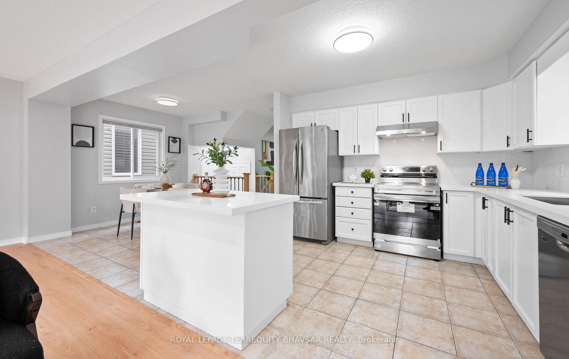 Photo 23 of 111 Parkvale Drive, Kitchener, Huron Park — HOMEH