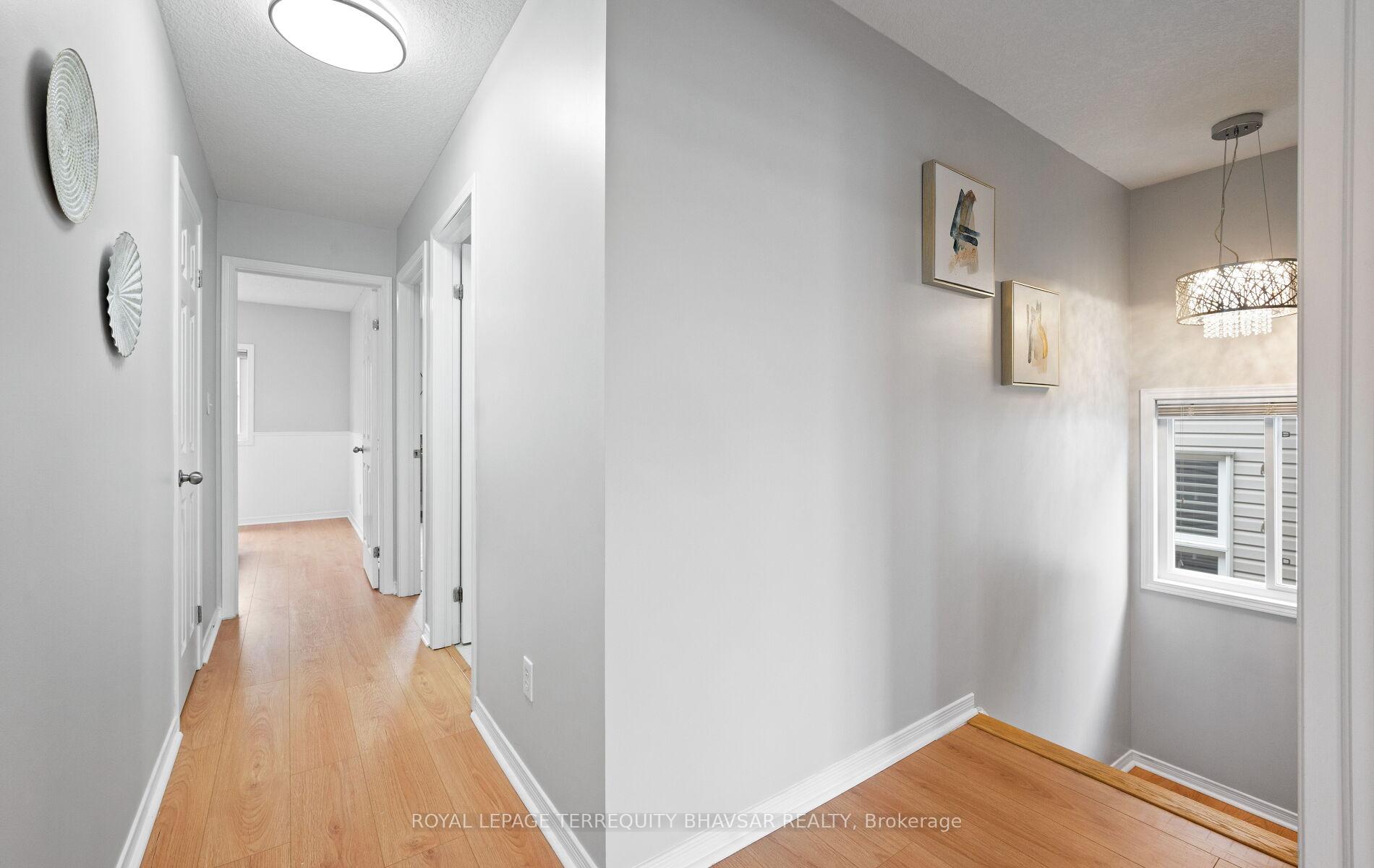 Photo 26 of 111 Parkvale Drive, Kitchener, Huron Park — HOMEH
