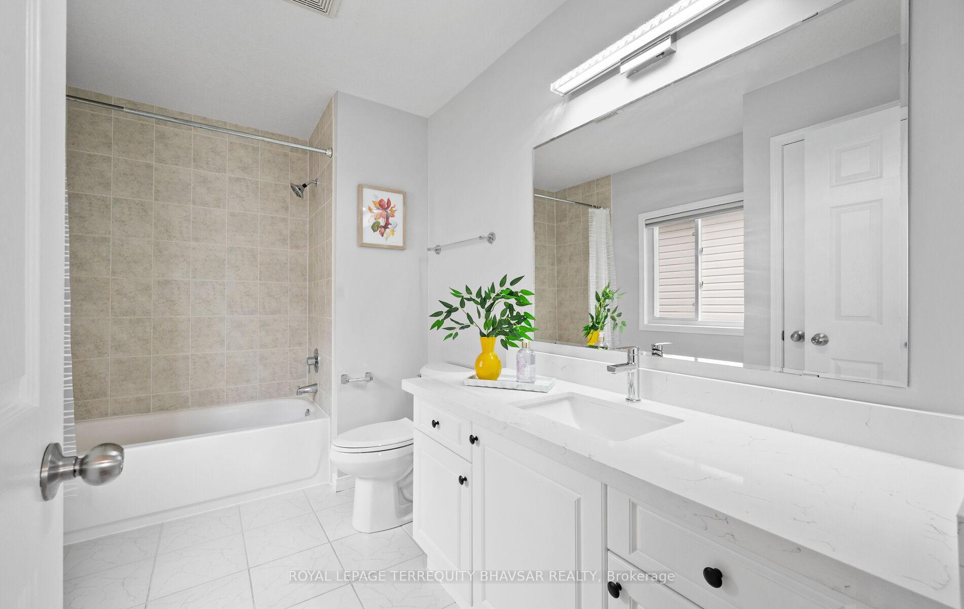 Photo 32 of 111 Parkvale Drive, Kitchener, Huron Park — HOMEH